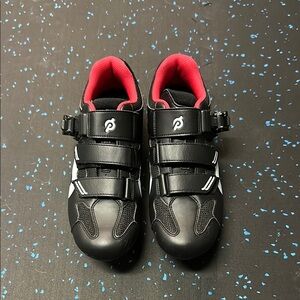 Black Peloton Cycling Shoes size 39